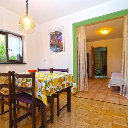 Appartement Anica 1453 *