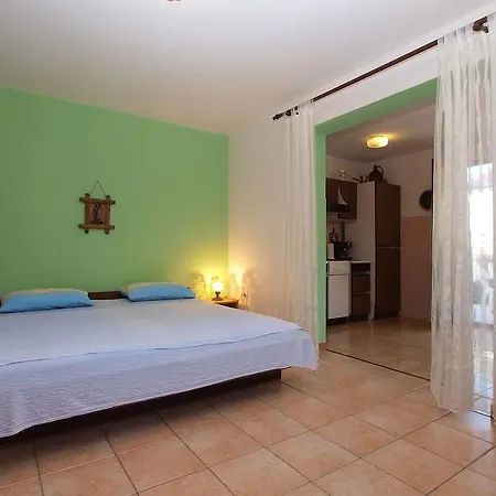 Anica 1453 Apartment